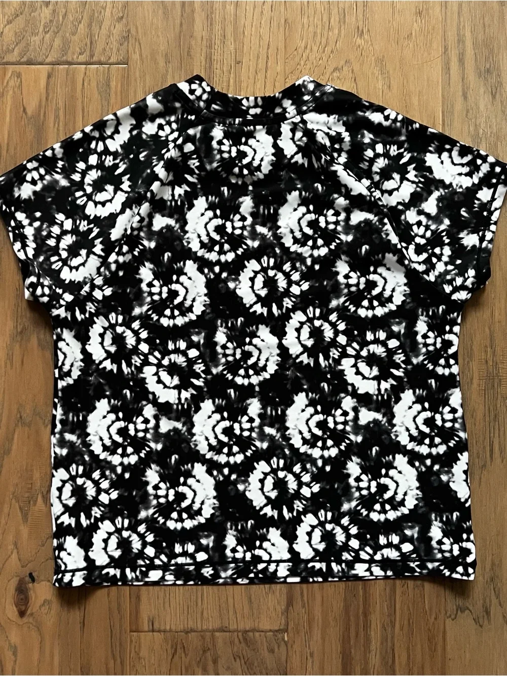 Athleta Black & White Tie-Dye Short Sleeve Rashgaurd Tee Sz XXL
